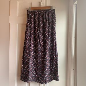 Old Navy maternity XS floral skirt
